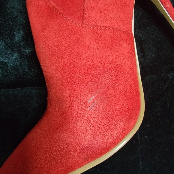 Dominique Red stiletto size 7.5